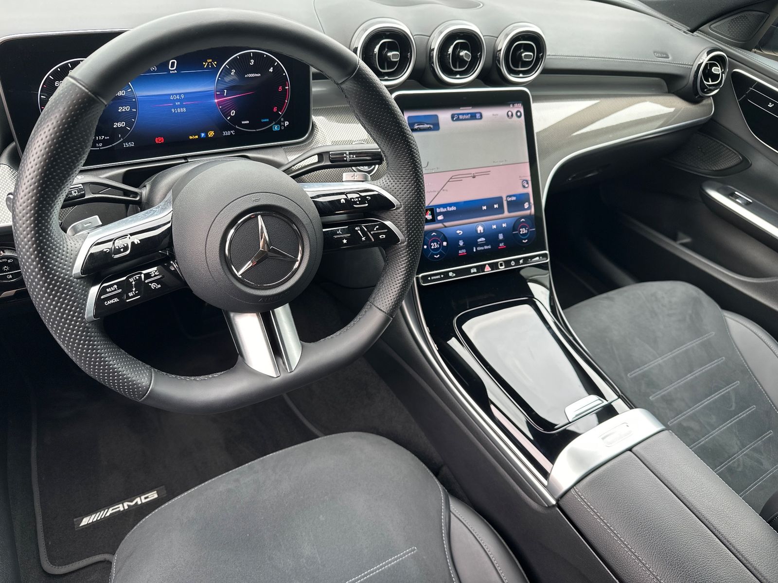 Fahrzeugabbildung Mercedes-Benz C 300d T AMG Line NAV+LED+VCOCK+LEDER+18ZO+ALARM