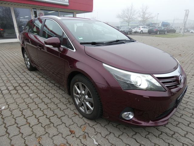 Toyota Avensis Kombi Life NAVI SITZHEIZUNG ALU BI-XENON