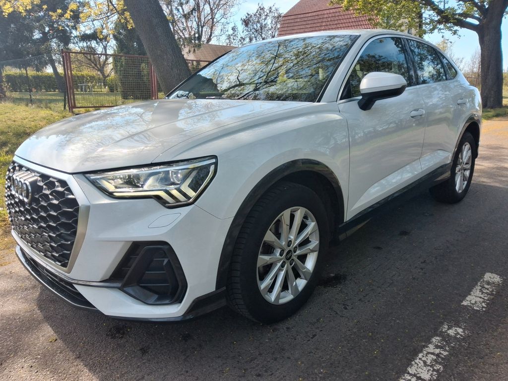 Image of Audi Q3