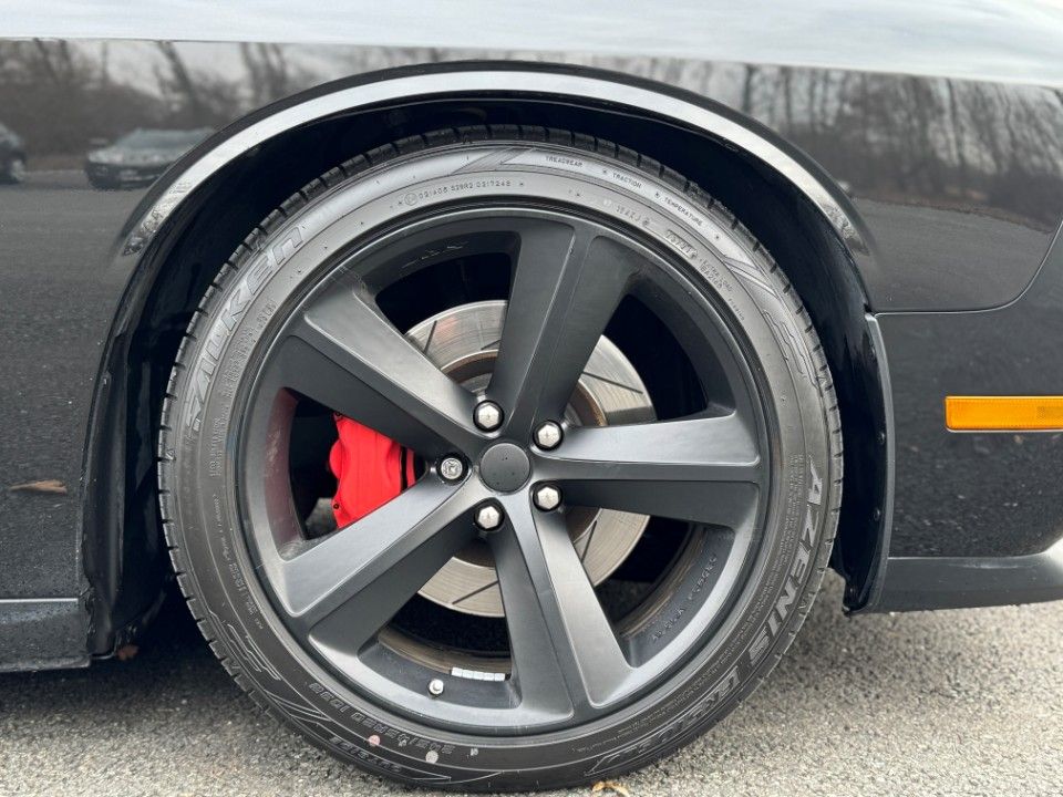 Fahrzeugabbildung Dodge Challenger 6.1 SRT8 Neuwagenimport Navi SD Leder