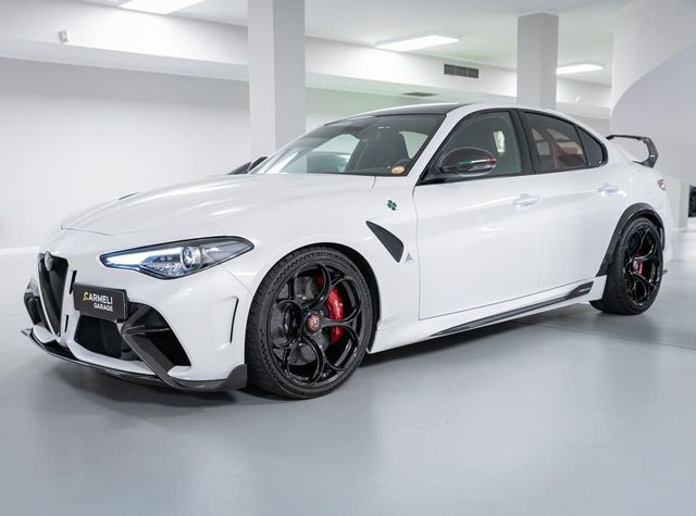 Alfa Romeo Giulia 2.9 V6 Bi-Turbo GTAm