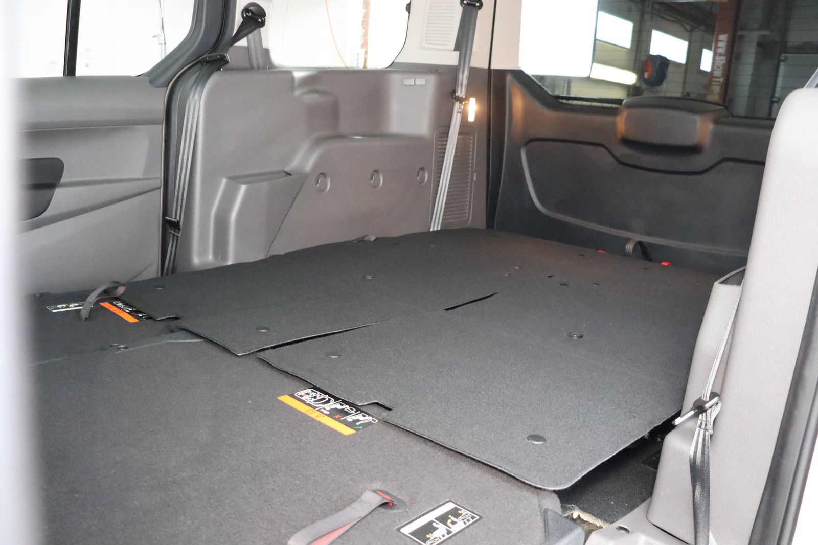 Fahrzeugabbildung Ford Grand Tourneo Connect 1.5 ECOBLUE Titanium