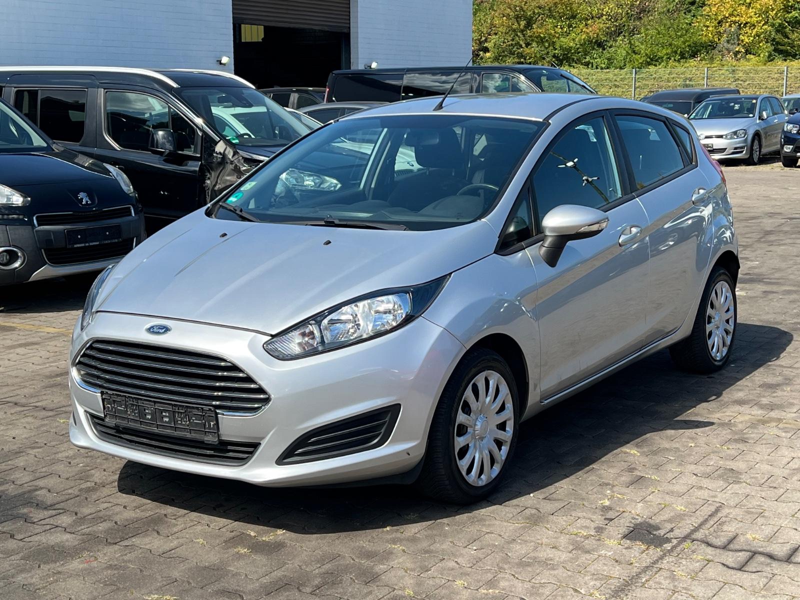 Ford FIESTA 1.5 TDCI ~TÜV NEU~ WENIG KILOMETER!