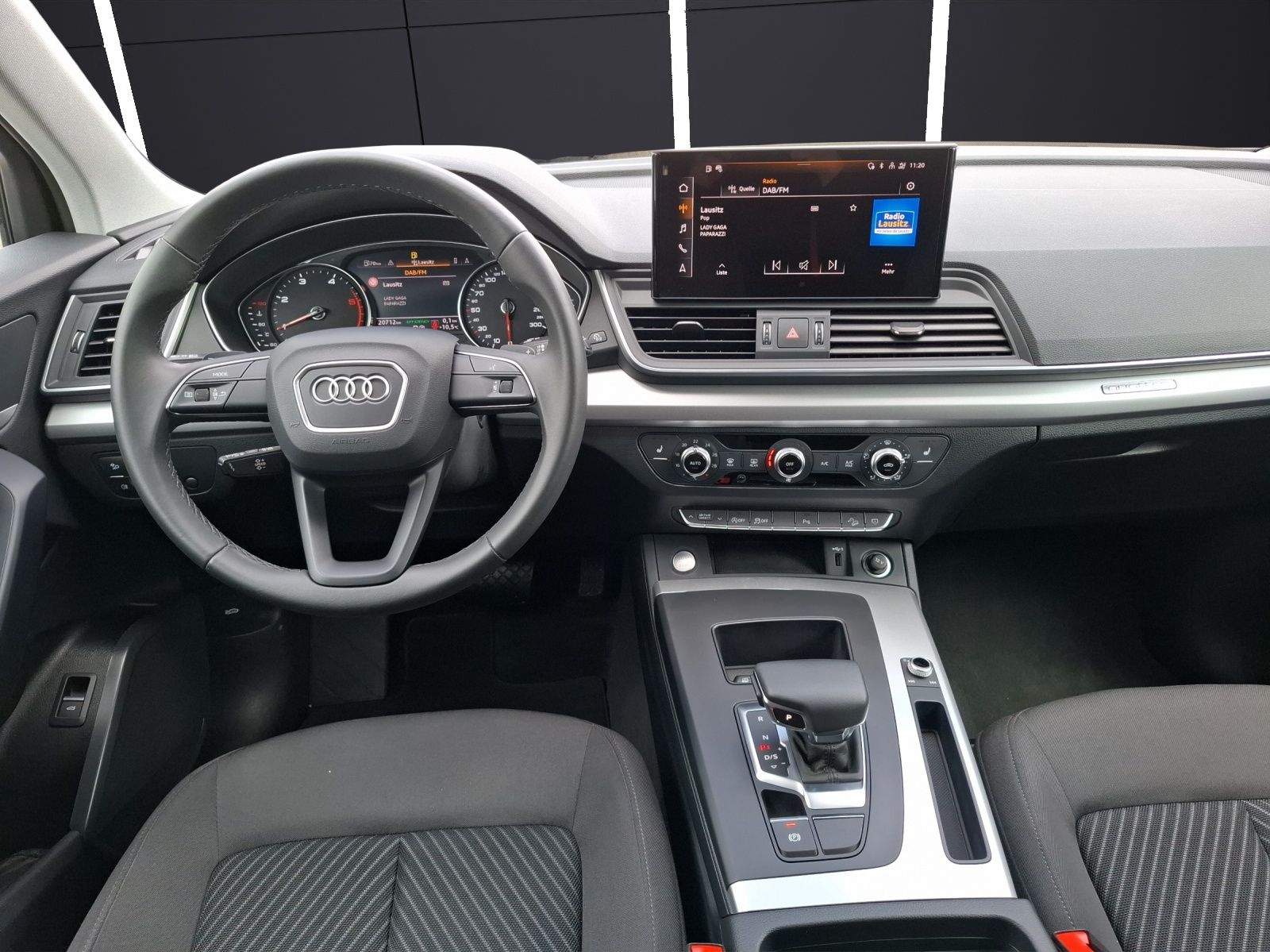 Fahrzeugabbildung Audi Q5 40 TDI Q S-line S-tronic LED AHK Navi GRA PDC