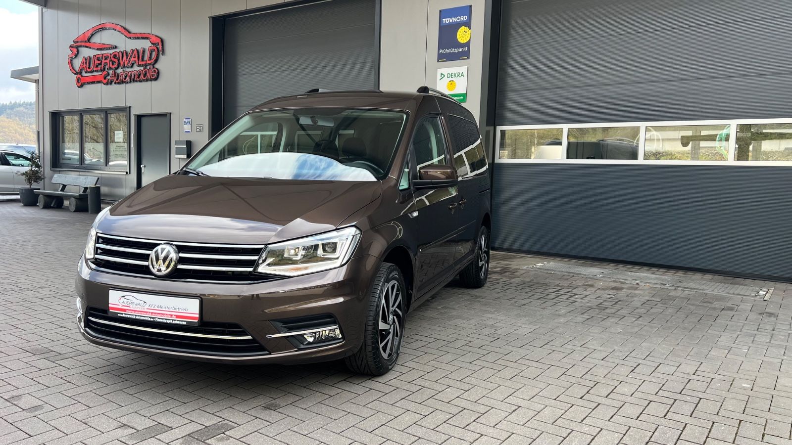 VW Caddy Join BMT *Bi-Xenon *Tempomat * APP