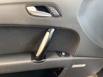 Audi TT Roadster 2.0 TDI quattro *1.HAND*BI-XEN*BOSE*