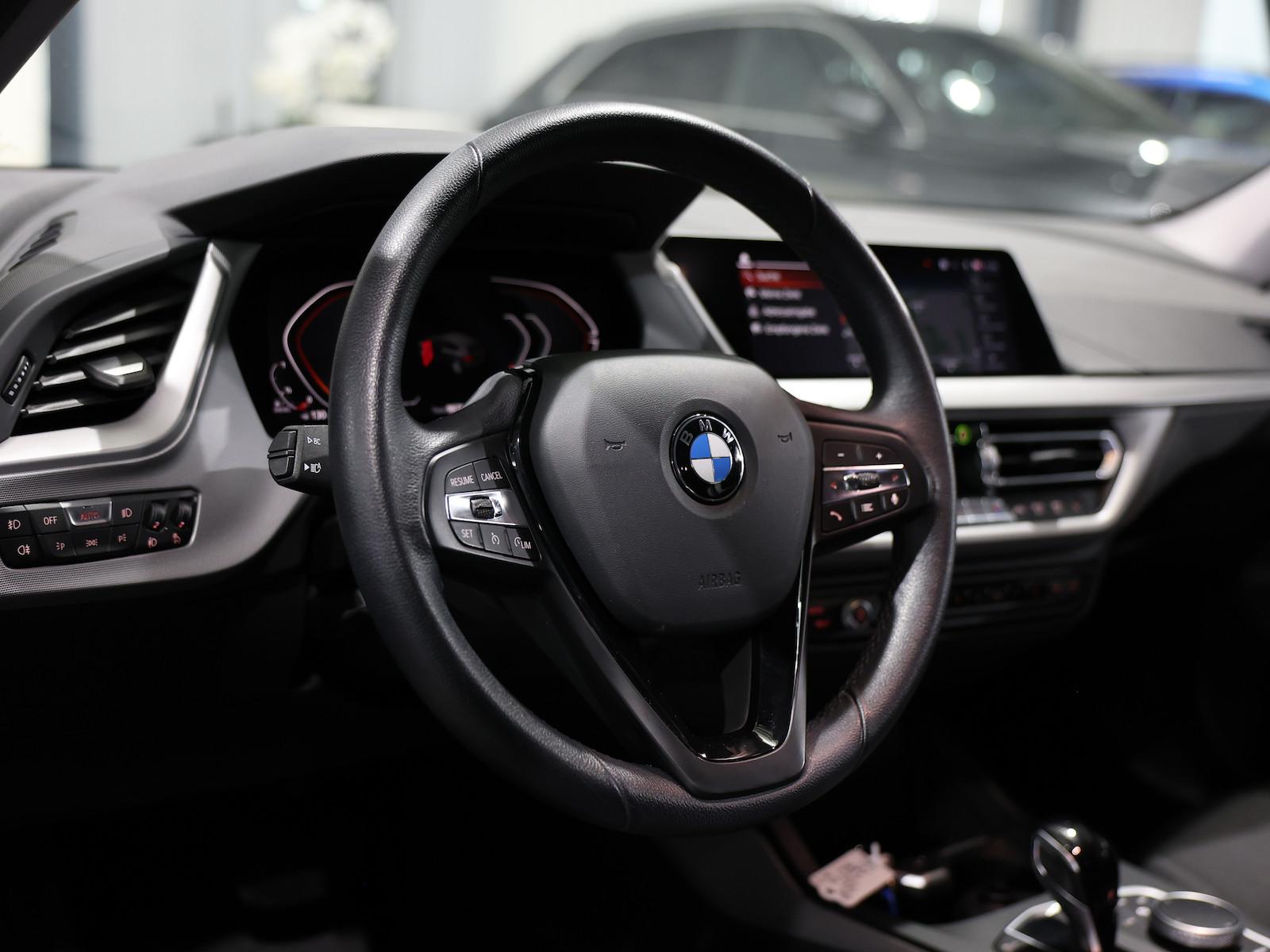 BMW 1 Series d Advantage / LED / LIVE-COCKPIT-PRO+NAVI+, миниатюра 13