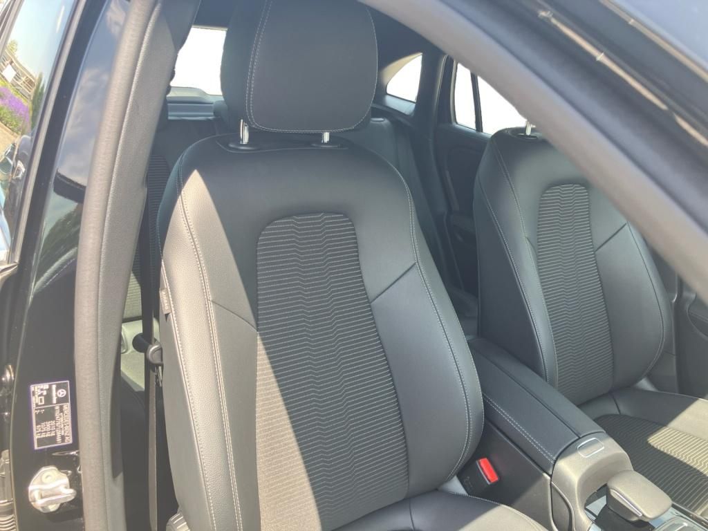 Fahrzeugabbildung Mercedes-Benz GLA 200 Kamera*LED-High Performance Scheinwerfer