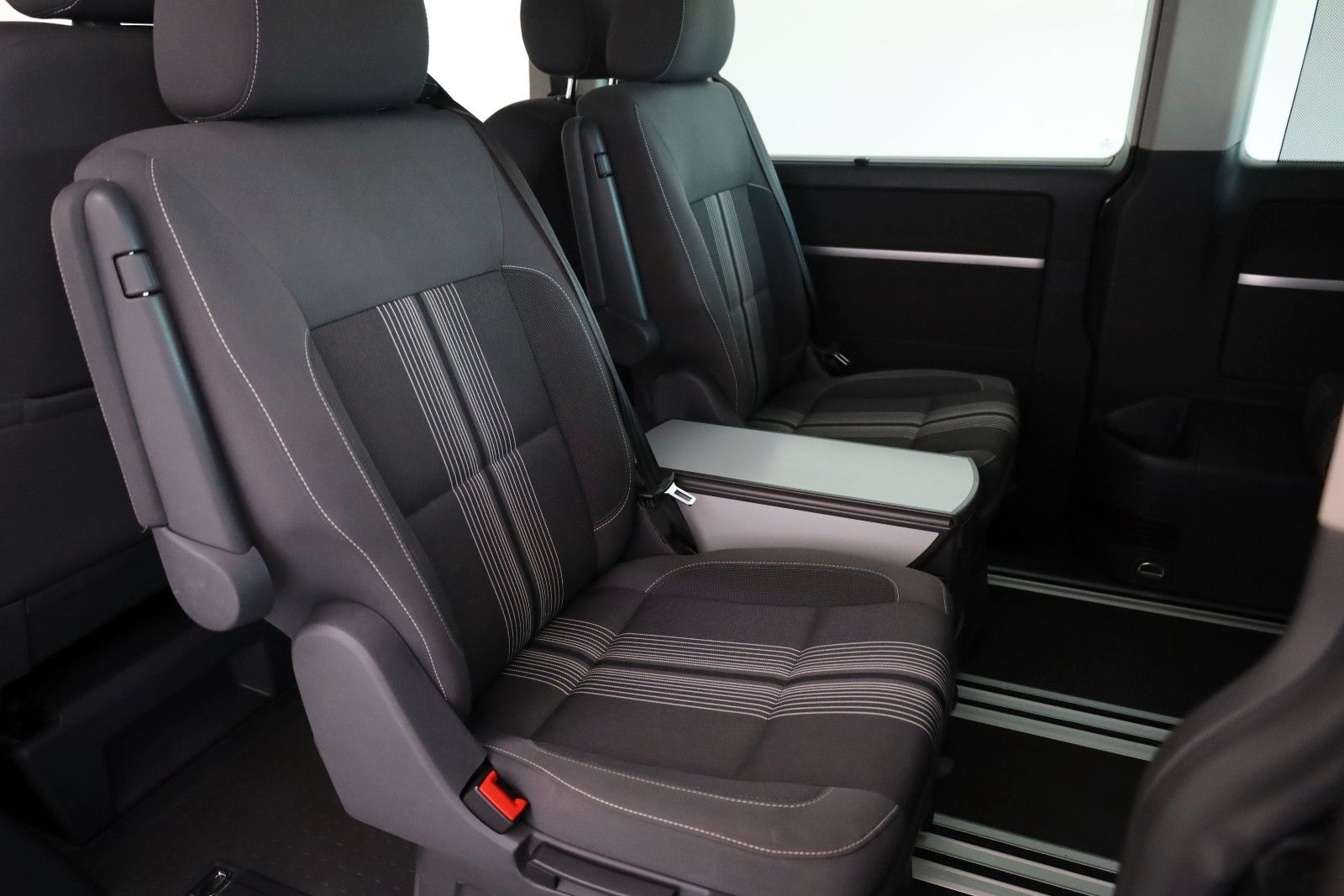 Fahrzeugabbildung Volkswagen T5 Multivan 4M Match 7 Sitzer,Navi,Xenon,SH,AHK