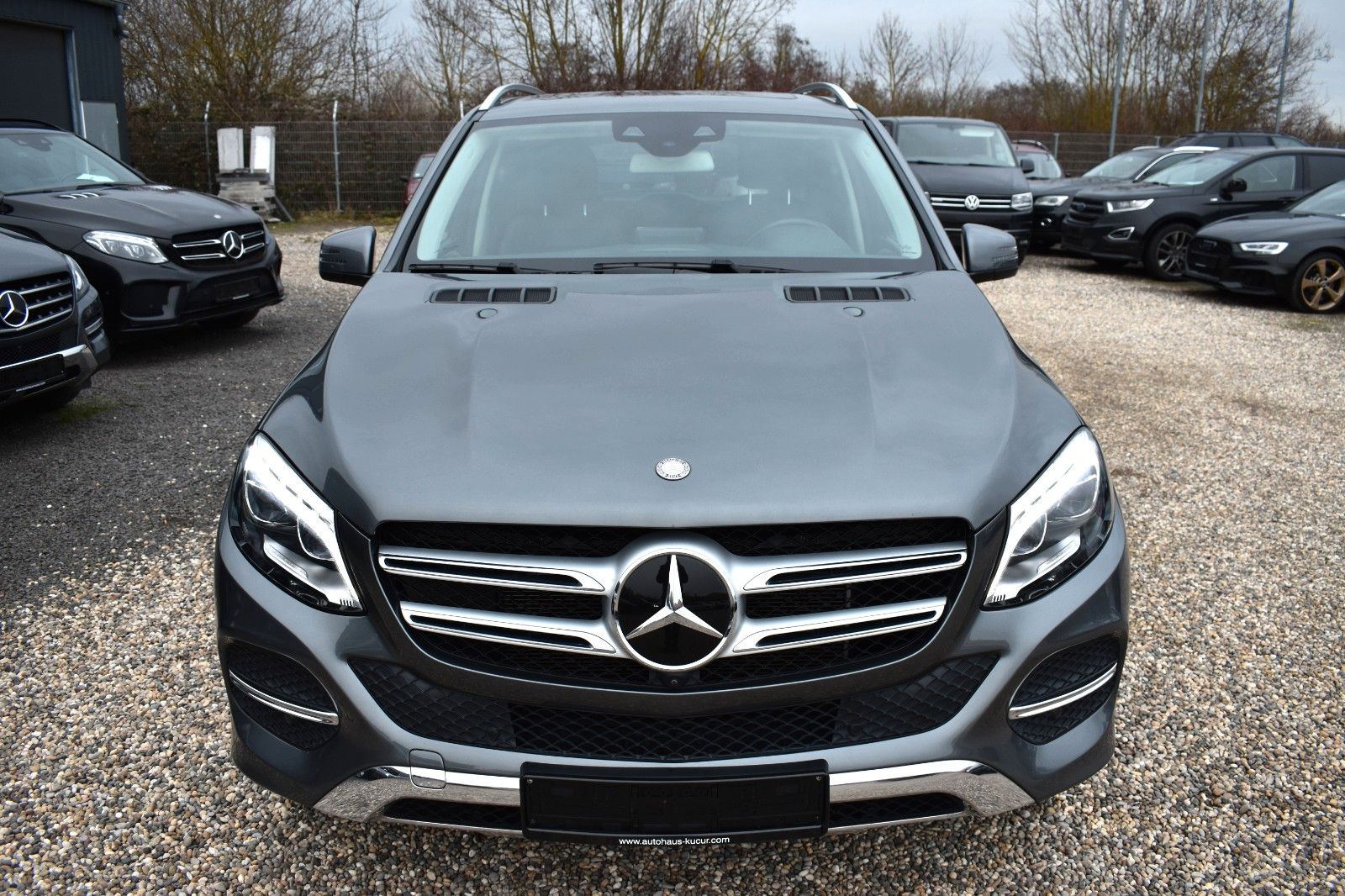 Fahrzeugabbildung Mercedes-Benz GLE 400 4Matic Distronic AHK 21* Keyless-go