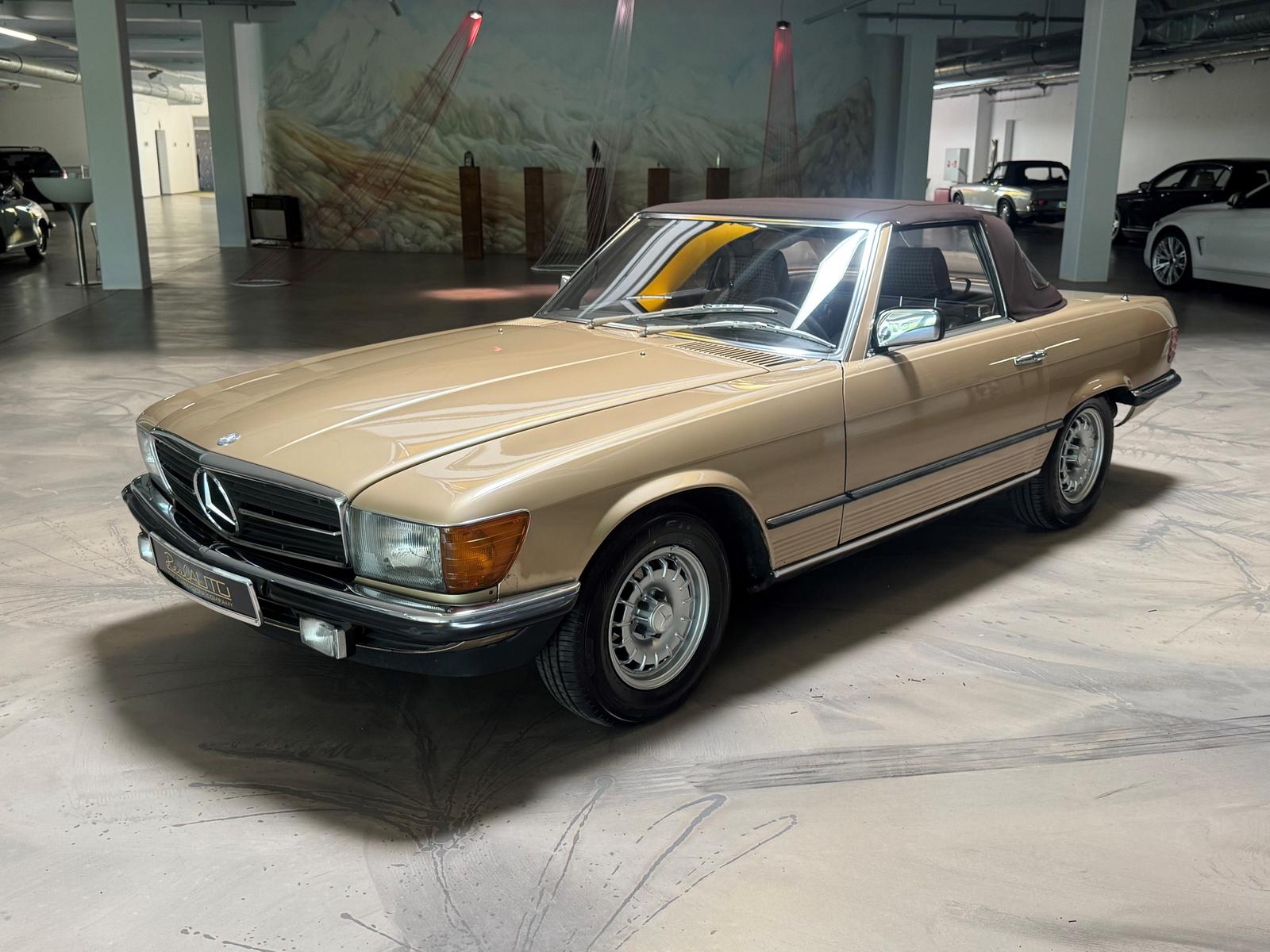 Mercedes-Benz 280 SL R107