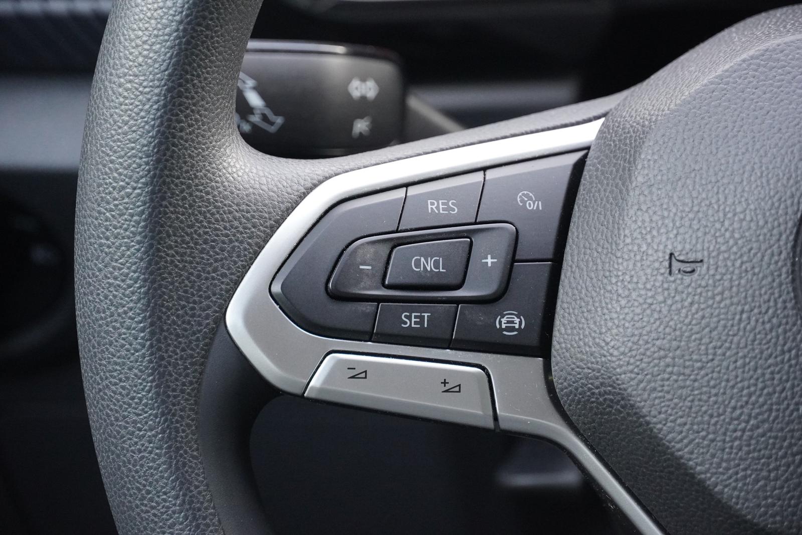 Volkswagen T-Cross 1.0 TSI Life PDC AHK Tempomat Totwinkel