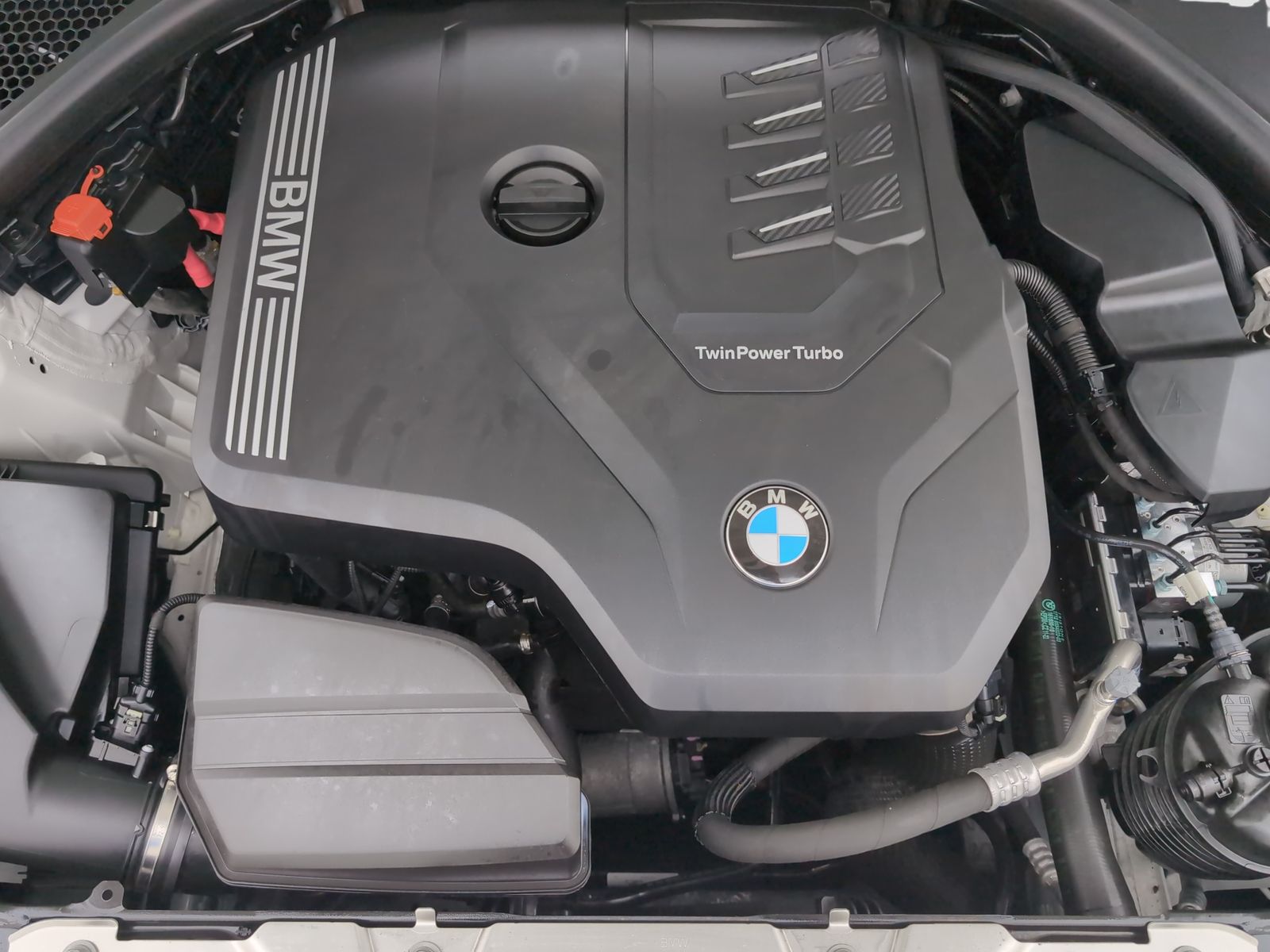 BMW 318i Touring LiveCockpitProf Kamera Driv.Assist foto 15