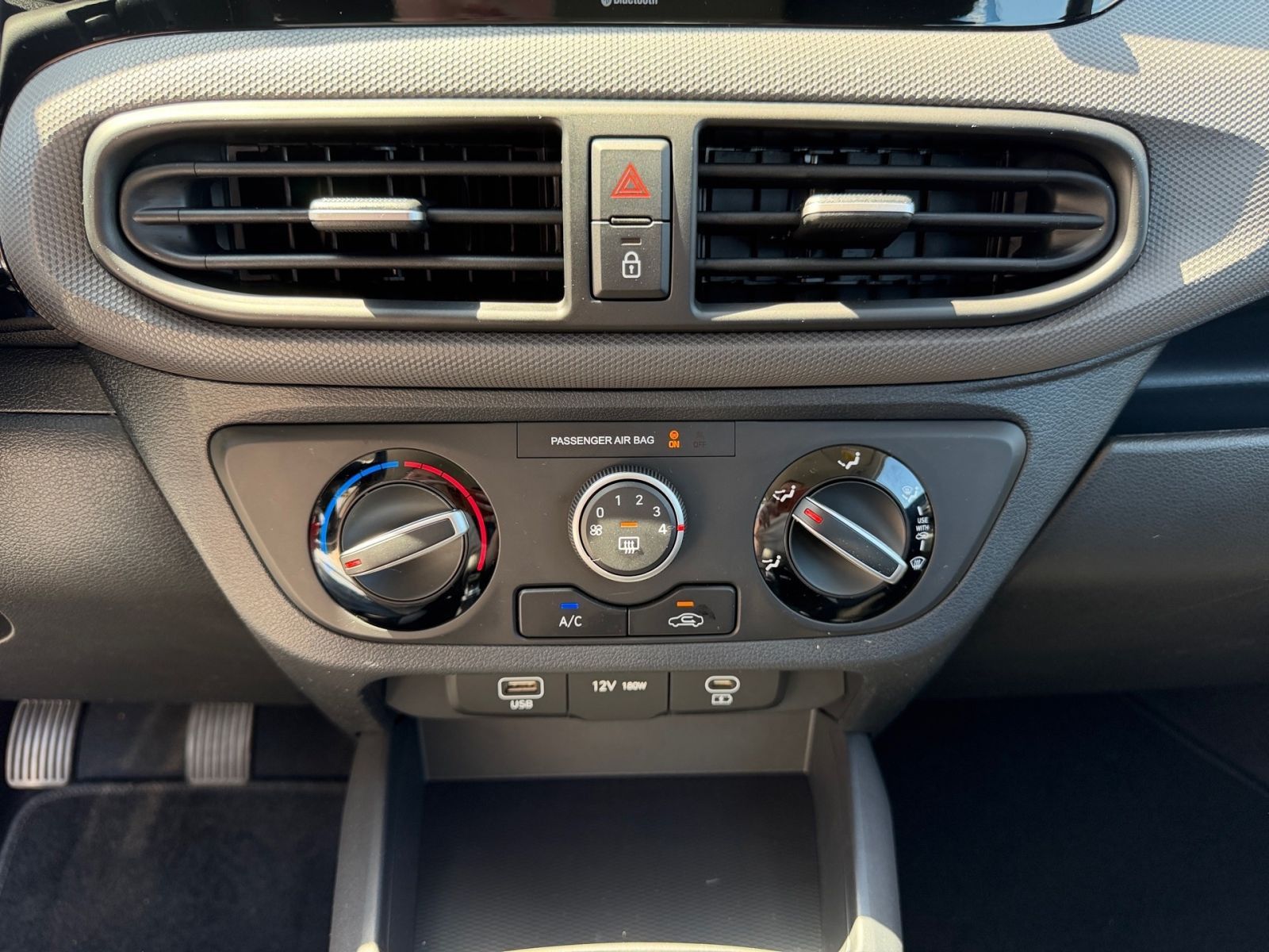 Fahrzeugabbildung Hyundai i10 1.0 Select Navi Kamera