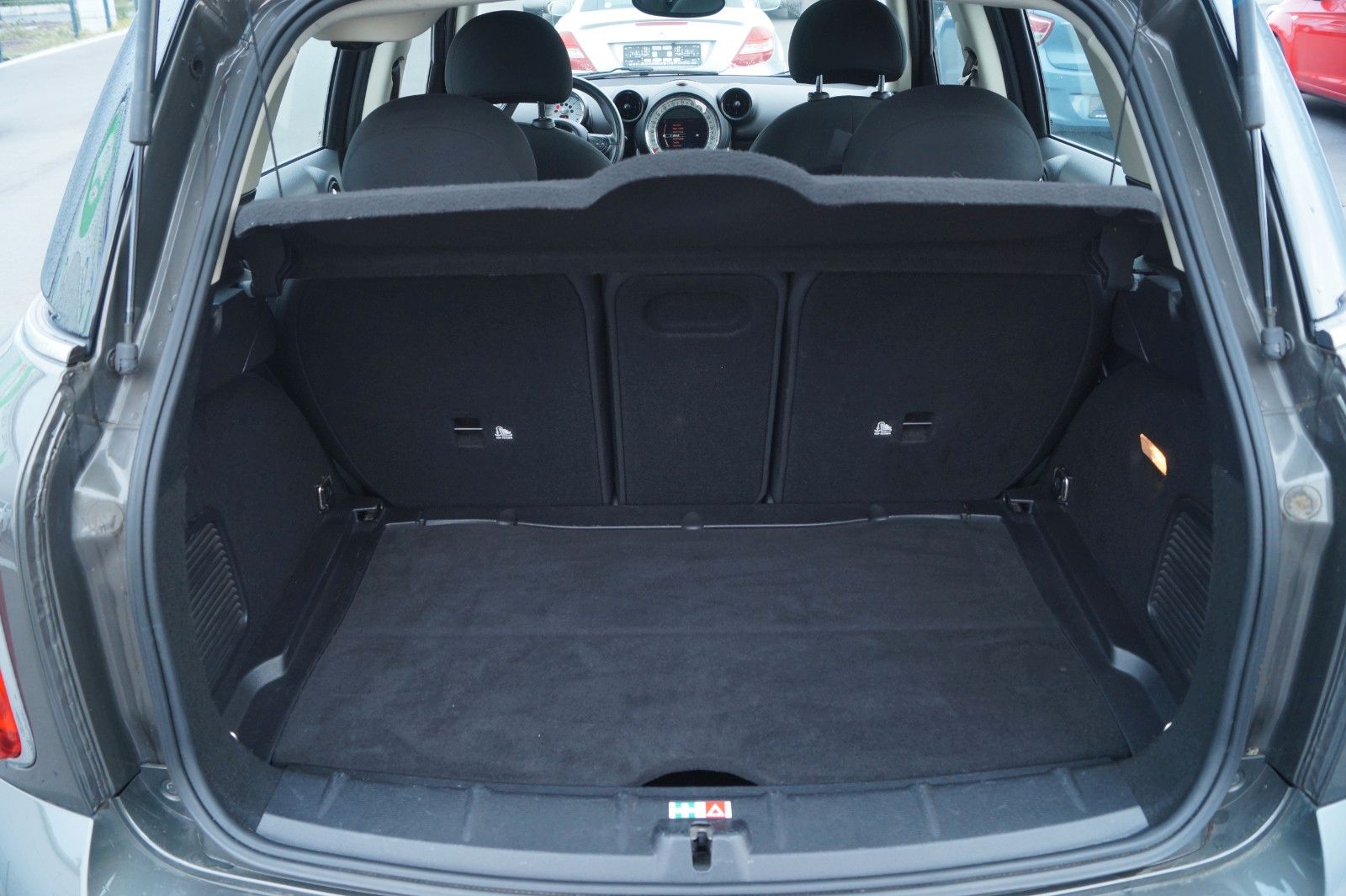 Fahrzeugabbildung MINI COOPER Countryman Cooper