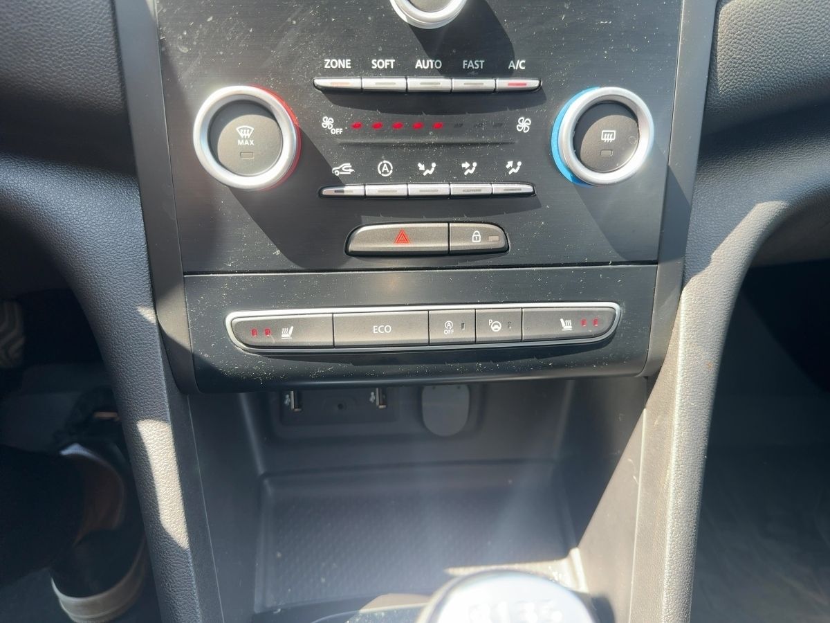 Fahrzeugabbildung Renault Megane Grandtour Intens TCe 130 Navi SHZ EPH