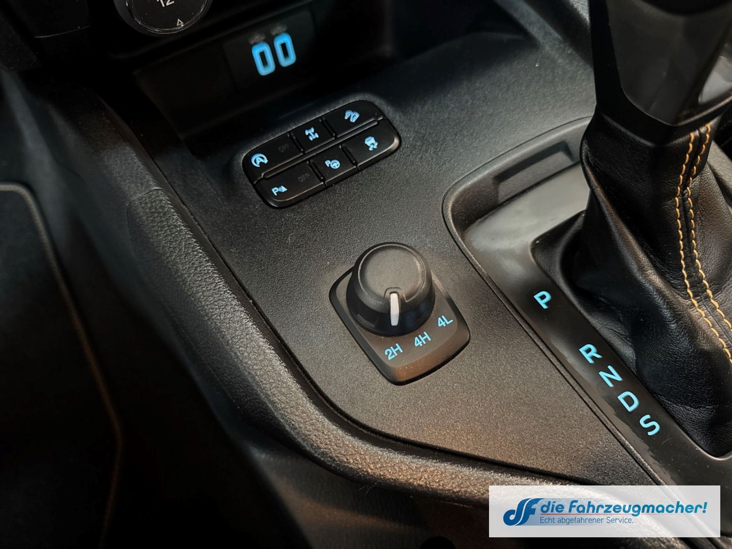Fahrzeugabbildung Ford Ranger Wildtrak DOKA 212PS 4x4 AHK Navi Leder LE