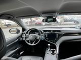 Toyota Camry 2,5-l-VVT-i Hybrid Executive Auto Exec... - Toyota Camry: Auto