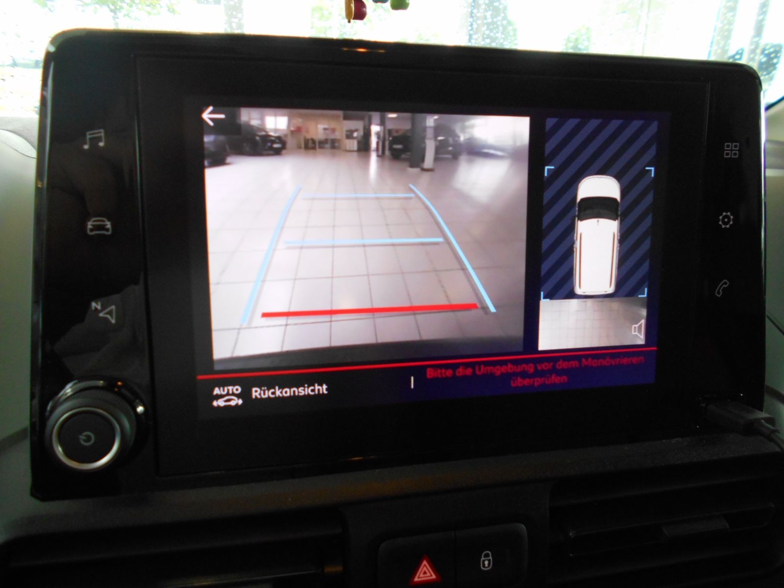 Fahrzeugabbildung Citroën Berlingo Shine M
