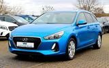 Hyundai i30 1.4 GDI/VOLL SHEFT/NAVI/RCAM/TEMP/8FACH/BT - Hyundai i30 in Mannheim