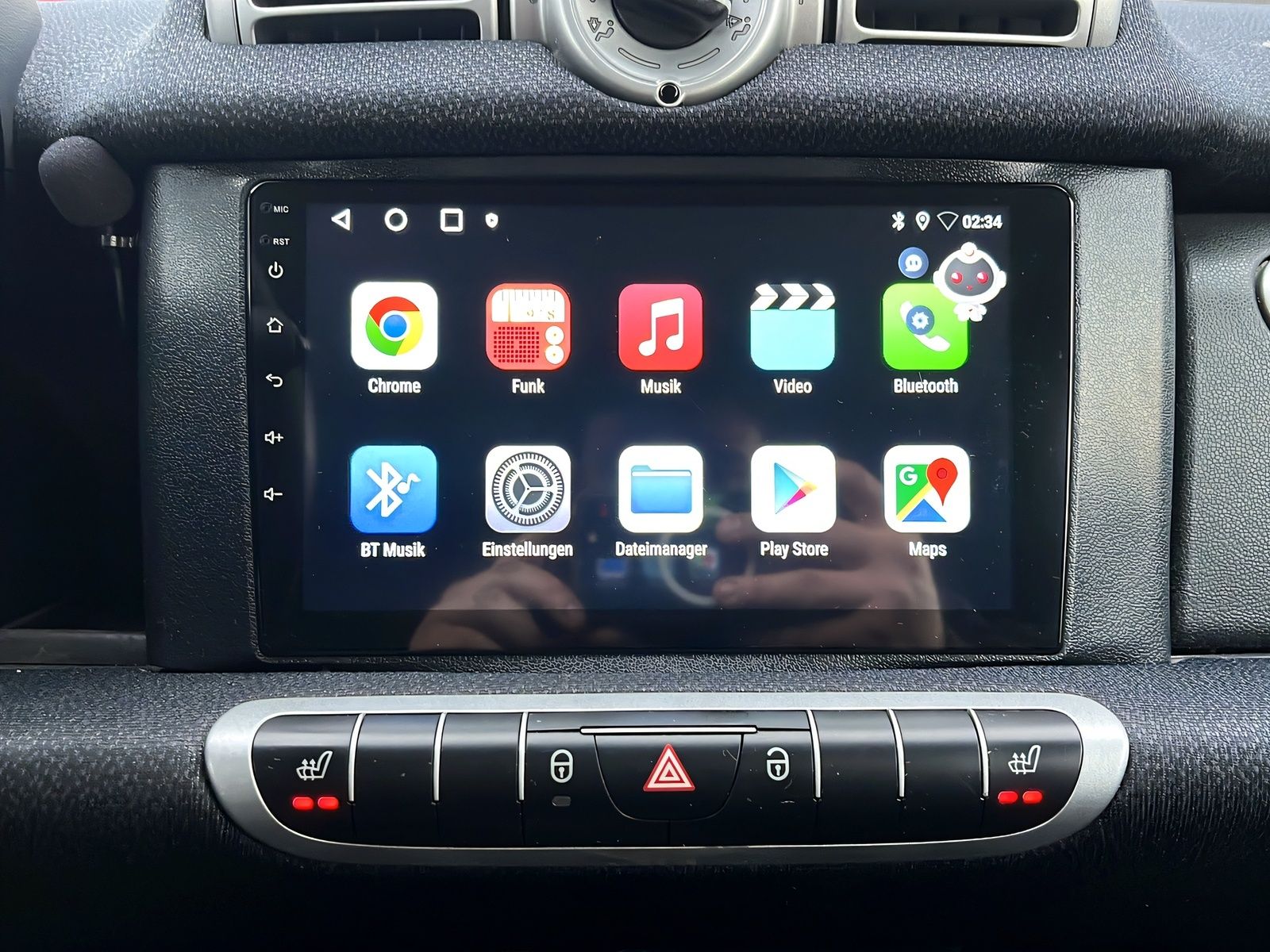 Fahrzeugabbildung Smart ForTwo Cabrio MHd AUT. KLIMAAUT. SITZHEIZUNG