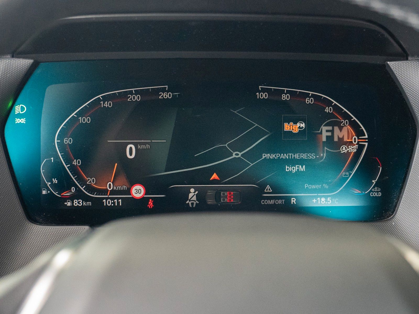 Fahrzeugabbildung BMW 118 i Sport Line AUTOMATIK/SITZHZG./PDC V+H/DAB