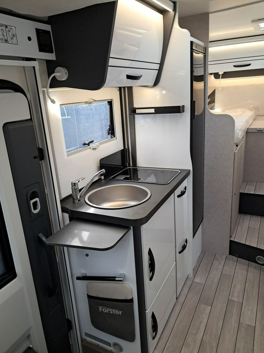 Fahrzeugabbildung Forster T F699 EB LTE,Solar,Markise,Lithium,Hubbett