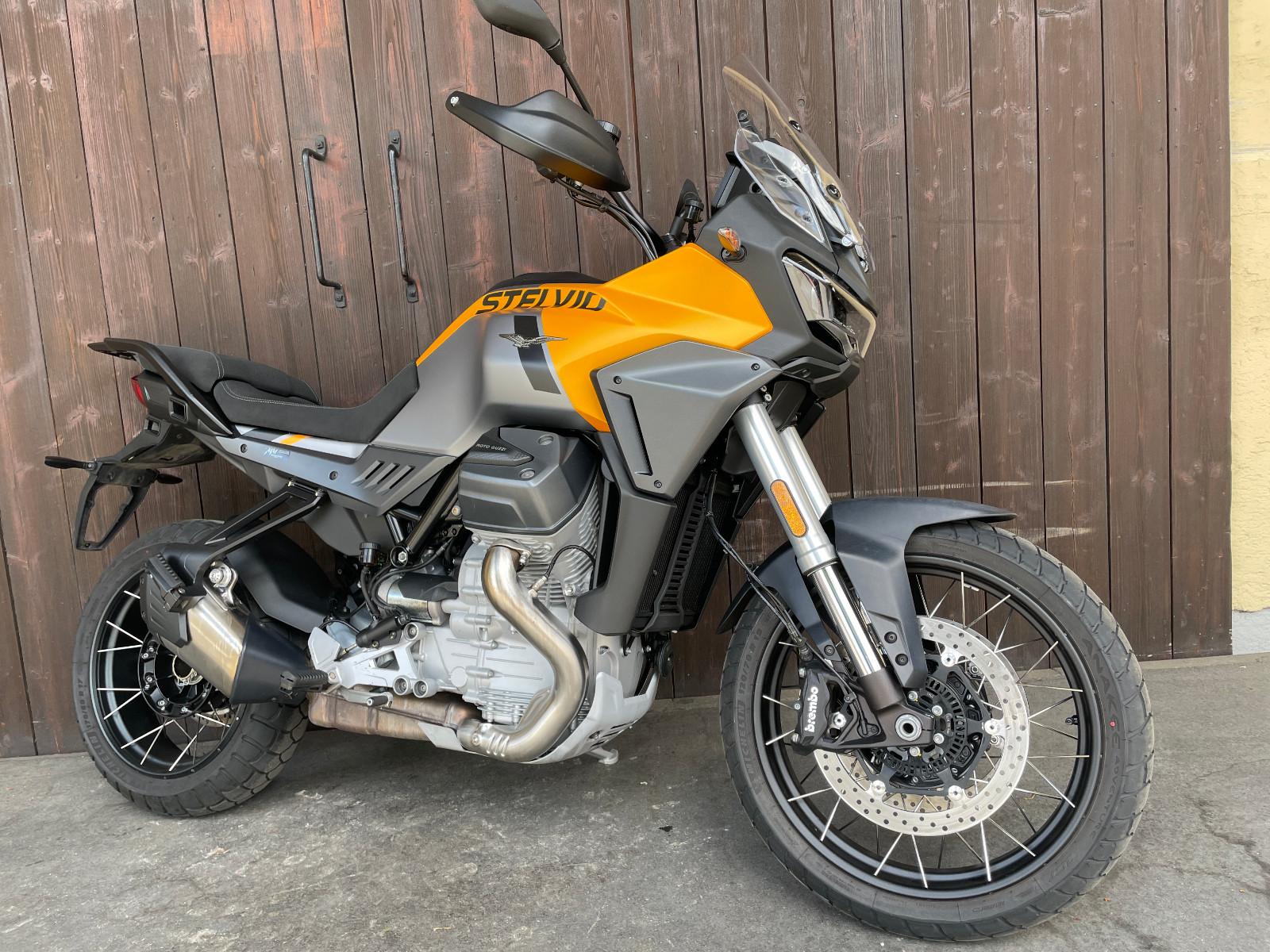 Moto Guzzi Stelvio