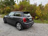 MINI Cooper S TÜV (10/27), scheckheftgepflegt, Navi - graue MINI MINI