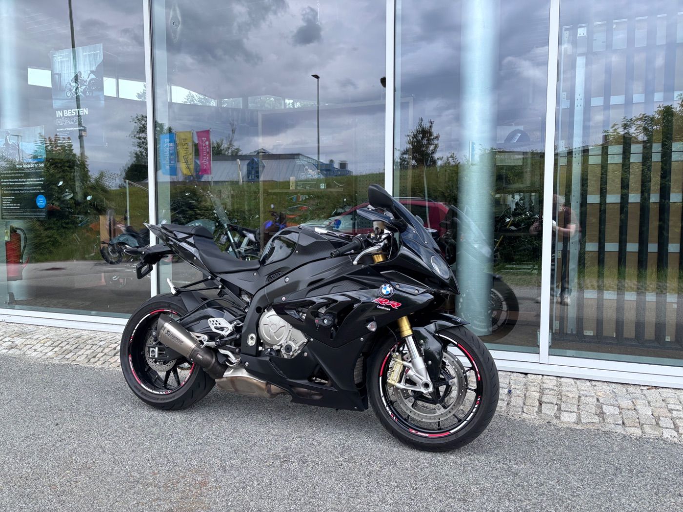 Fahrzeugabbildung BMW S 1000 RR K 46, Akrapovic, Windschild getönt,
