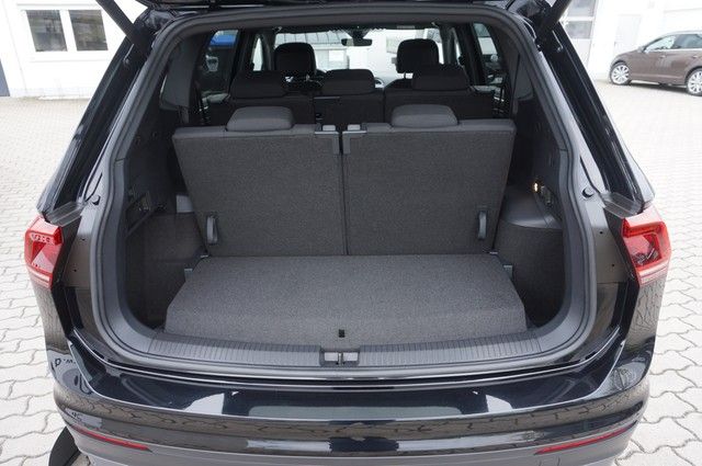 Fahrzeugabbildung Volkswagen Tiguan Allspace TDI DSG United 4M 7-Si LED AHK N