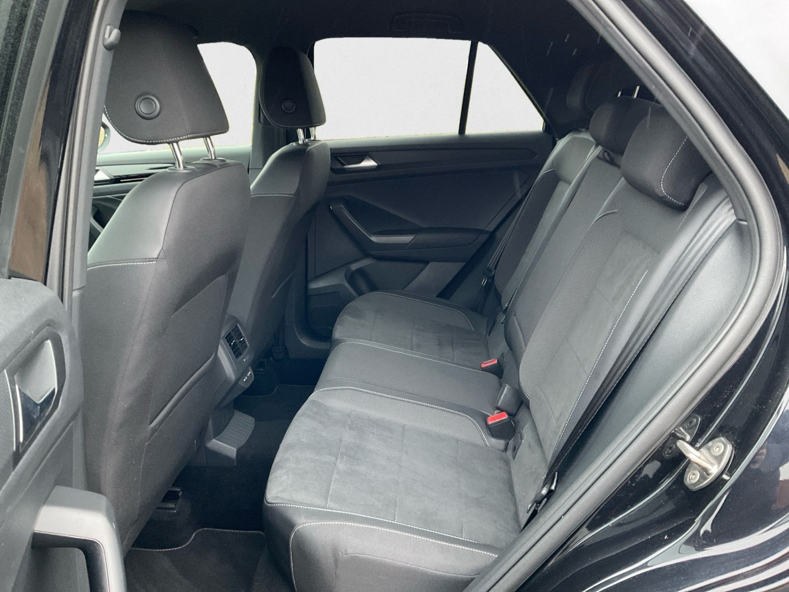 Volkswagen T-Roc - Bild 13