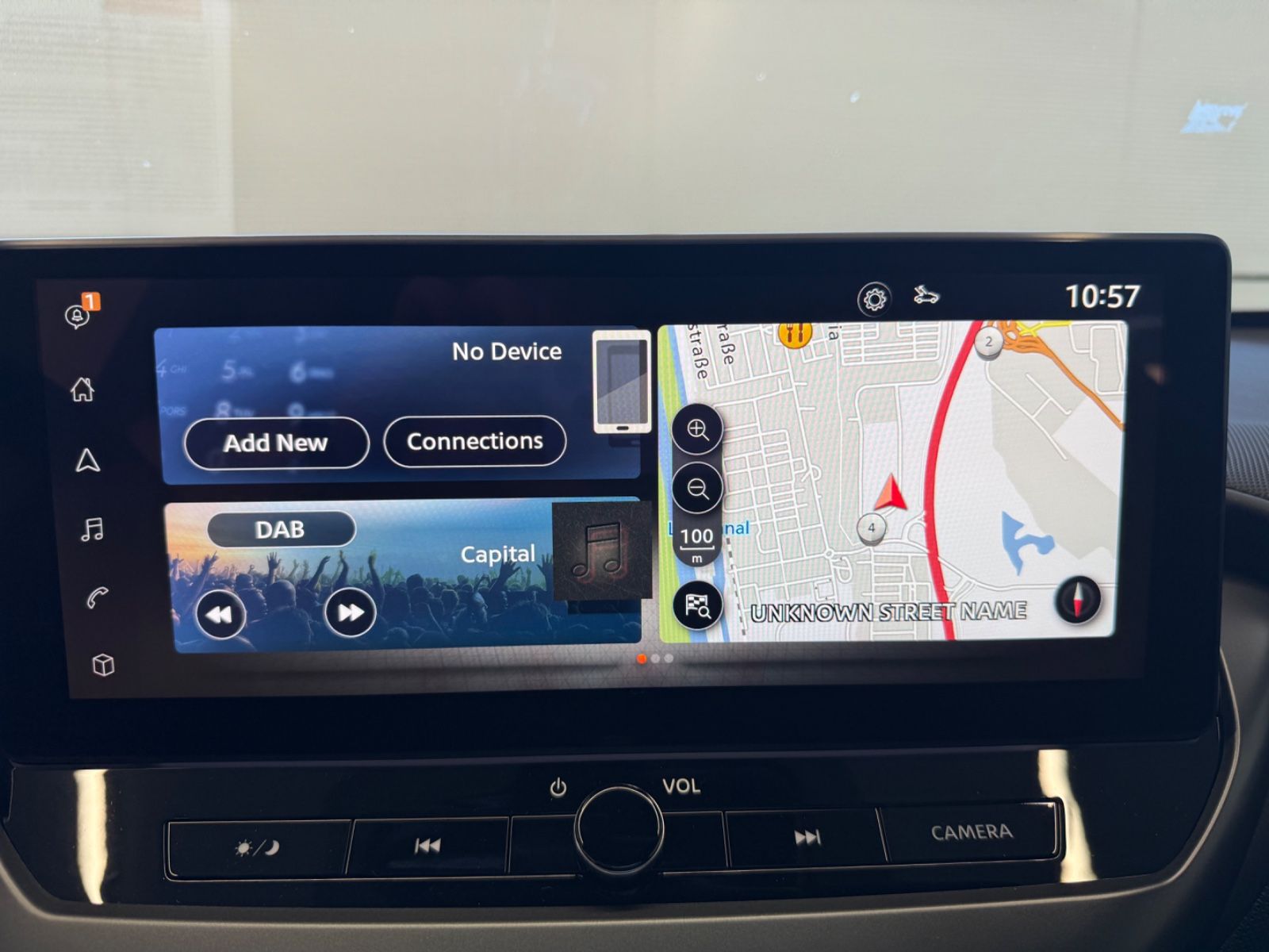 Fahrzeugabbildung Nissan Juke N-Connecta MT - Navi, Winter-P., Teilleder