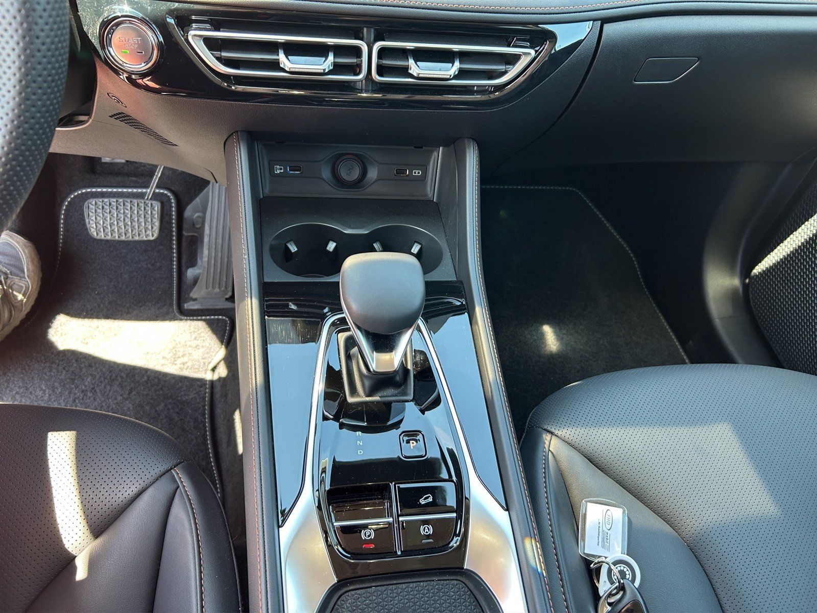 Fahrzeugabbildung MG MG HS Luxury PHEV AT