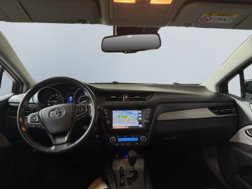 Toyota Avensis - 11