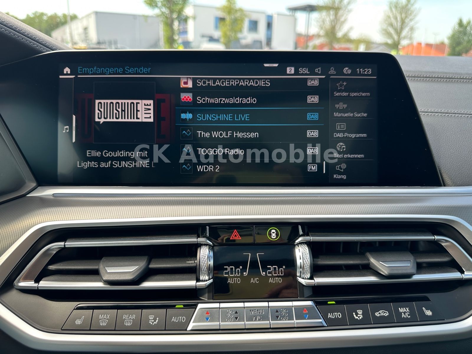 Fahrzeugabbildung BMW X5 xDrive45e M-Sport/Laser/Pano/Head-Up/360°/AHK