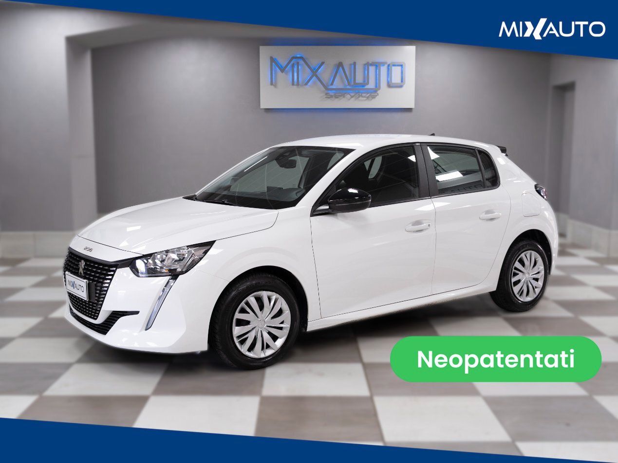 PEUGEOT 208