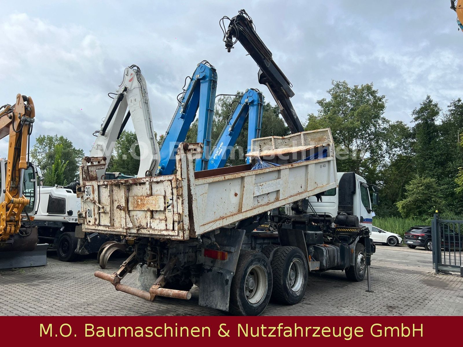 Fahrzeugabbildung Renault Kerax 320  dci/ AC / 6x4 / Hiab Kran / Bordmatik