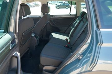 Volkswagen Tiguan - 8