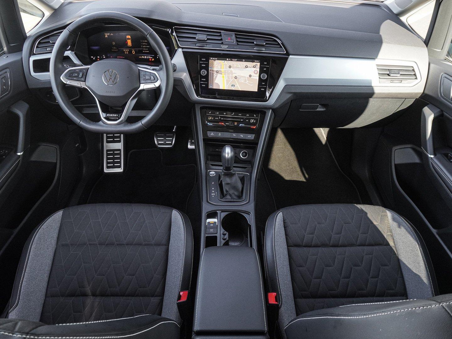 Volkswagen Touran 2.0 TDI DSG Energy 7 SITZE MATRIX AHK NAV