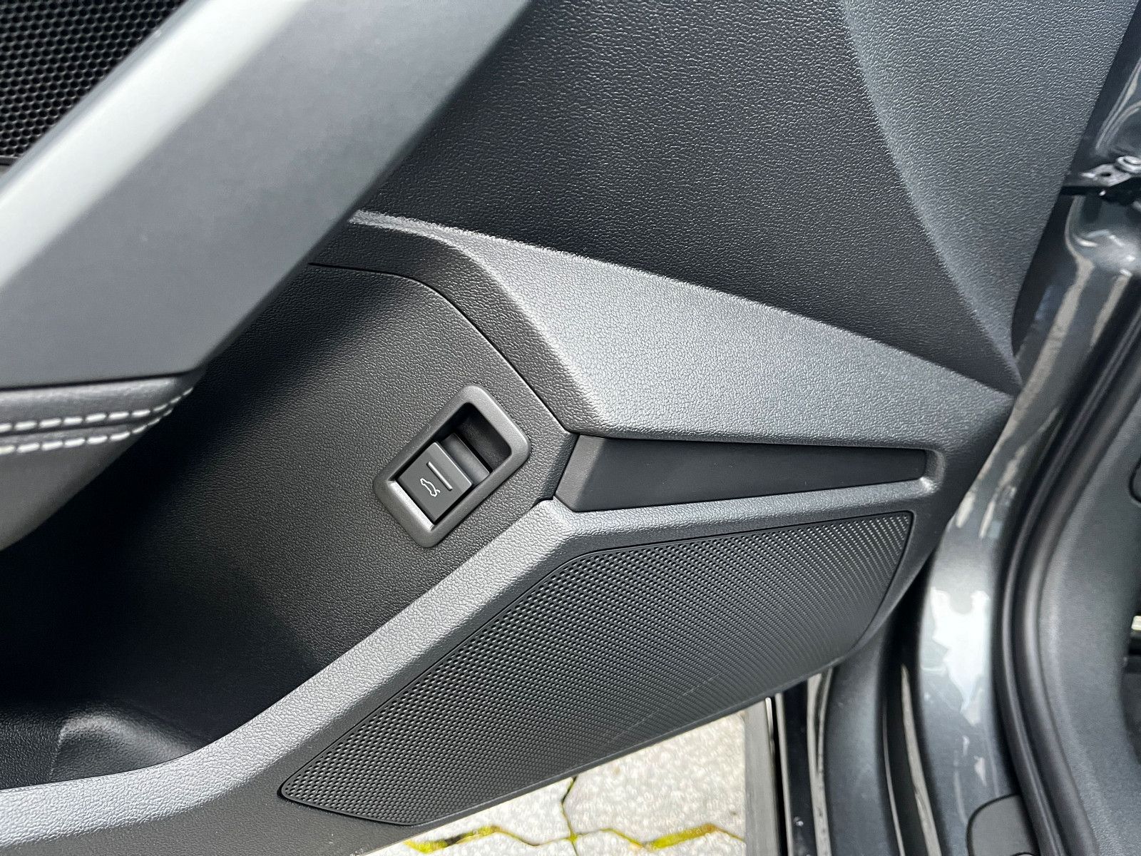 Fahrzeugabbildung Audi S3 Sportback quattro 19" PANO ACC PDC LED