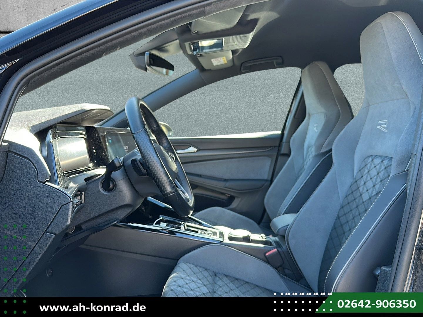 Fahrzeugabbildung Volkswagen Golf Variant R-Line 2.0 TSI 140kW*AHK*STANDHE