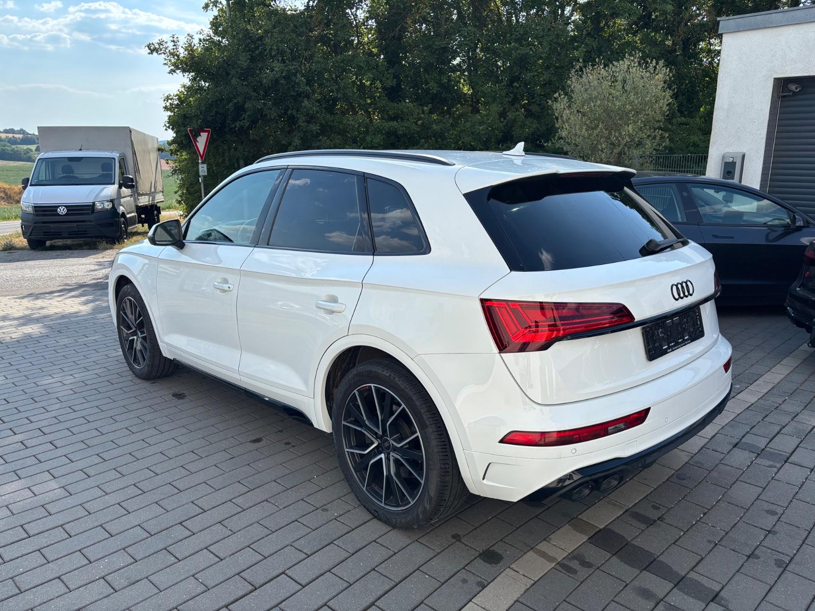 Audi SQ5 -Matrix-HUD-Kamera-Massage