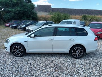 Volkswagen Golf - 8