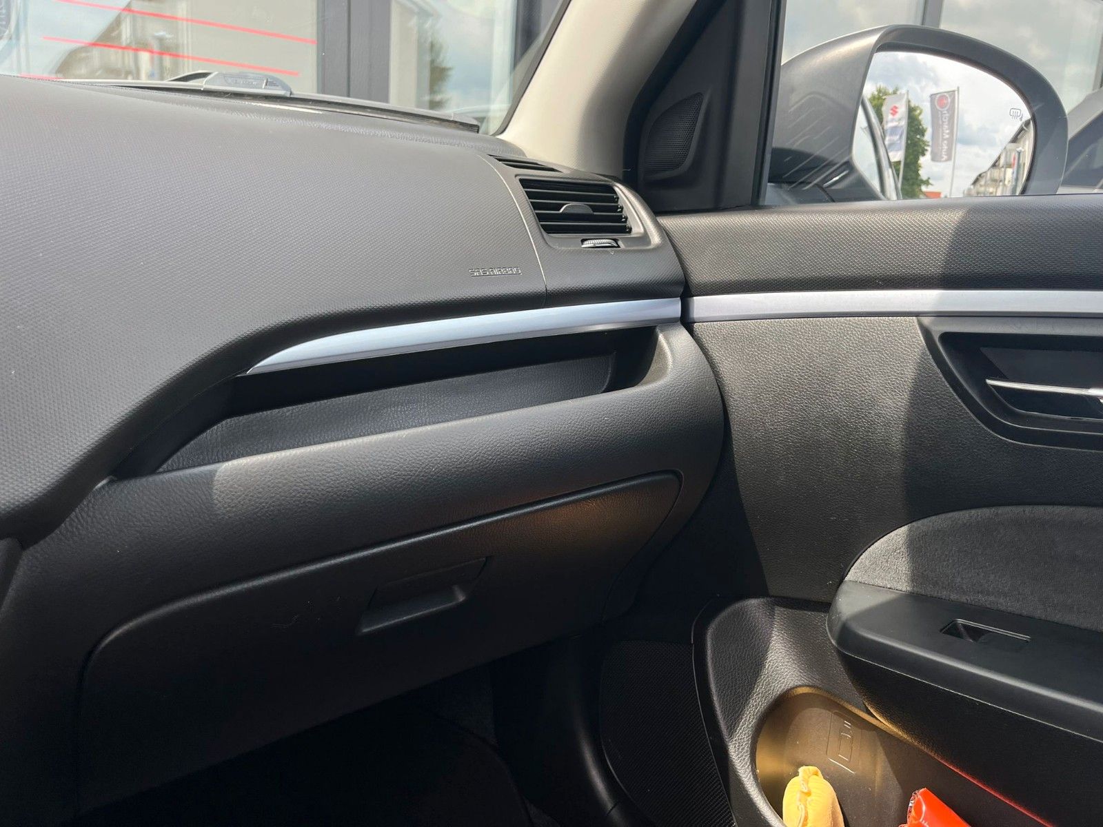 Fahrzeugabbildung Suzuki Swift X-TRA