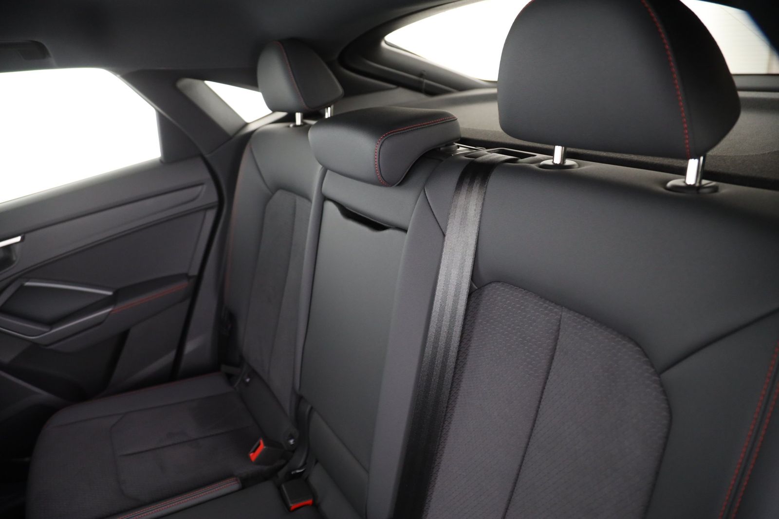 Audi Q3 Sportback 45 TFSI quattro S line | AHK | LED foto 13