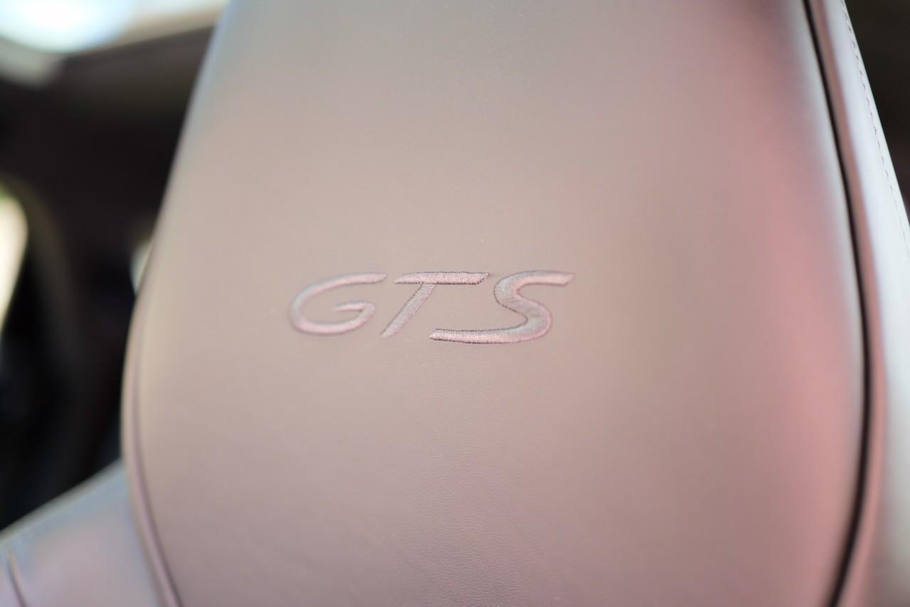 Porsche Cayenne Coupé GTS 460ch - Sport Chrono - Toit ouvrant panoramique - Carplay - Hayon éléctrique