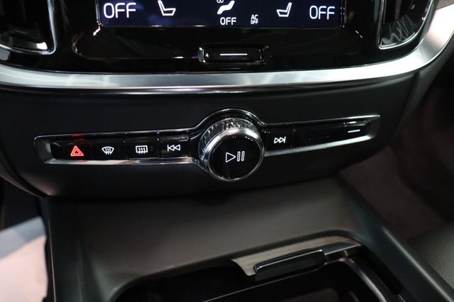 Fahrzeugabbildung Volvo V60 Inscription |1HAND|ACC|KAMERA|LED|E-10|W-LAN