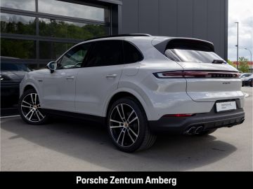 Porsche Cayenne - 3