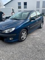 Peugeot 206 2006 TÜV bis 09.2026 - Peugeot 206 in München